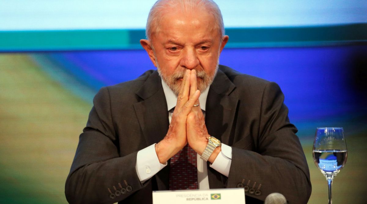 TSE exige explicação da Meta sobre Lula e Flávio
