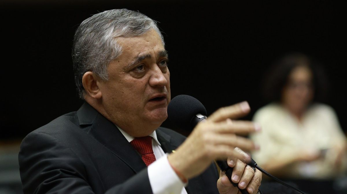 Cortes de cargos indicados por partidos: o que muda