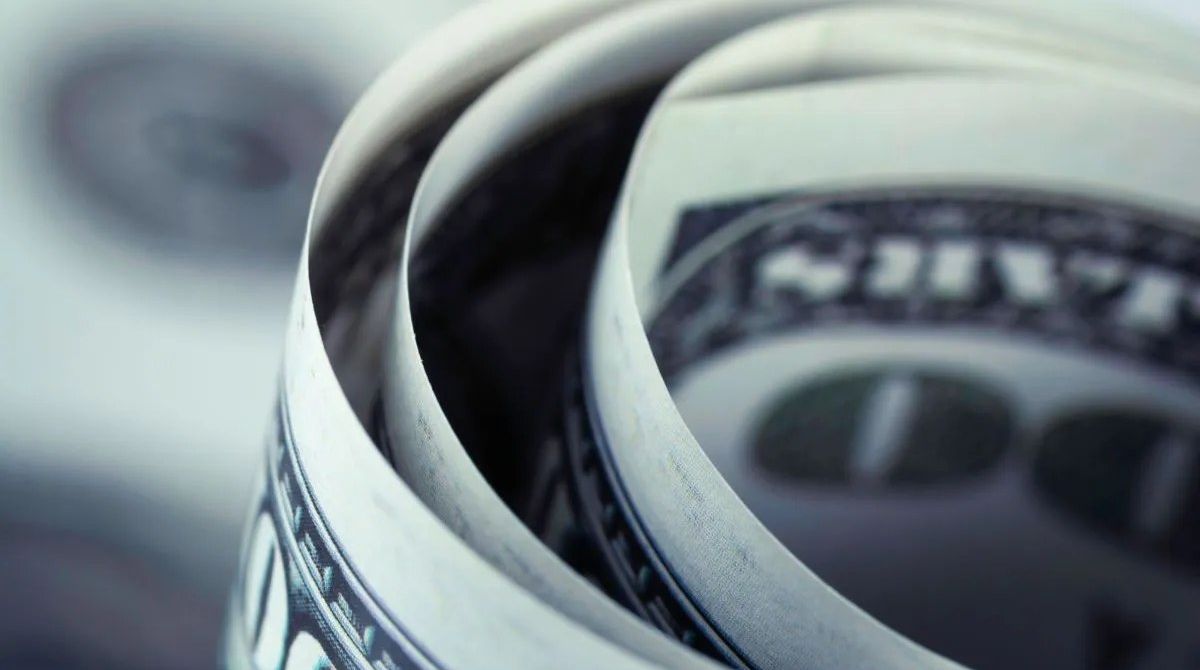 Ibovespa recorde histórico: dólar abaixo de R$ 5