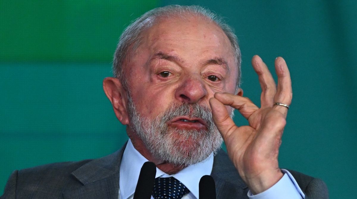 Falas anticatólicas de Lula e o gesto com Nossa Senhora
