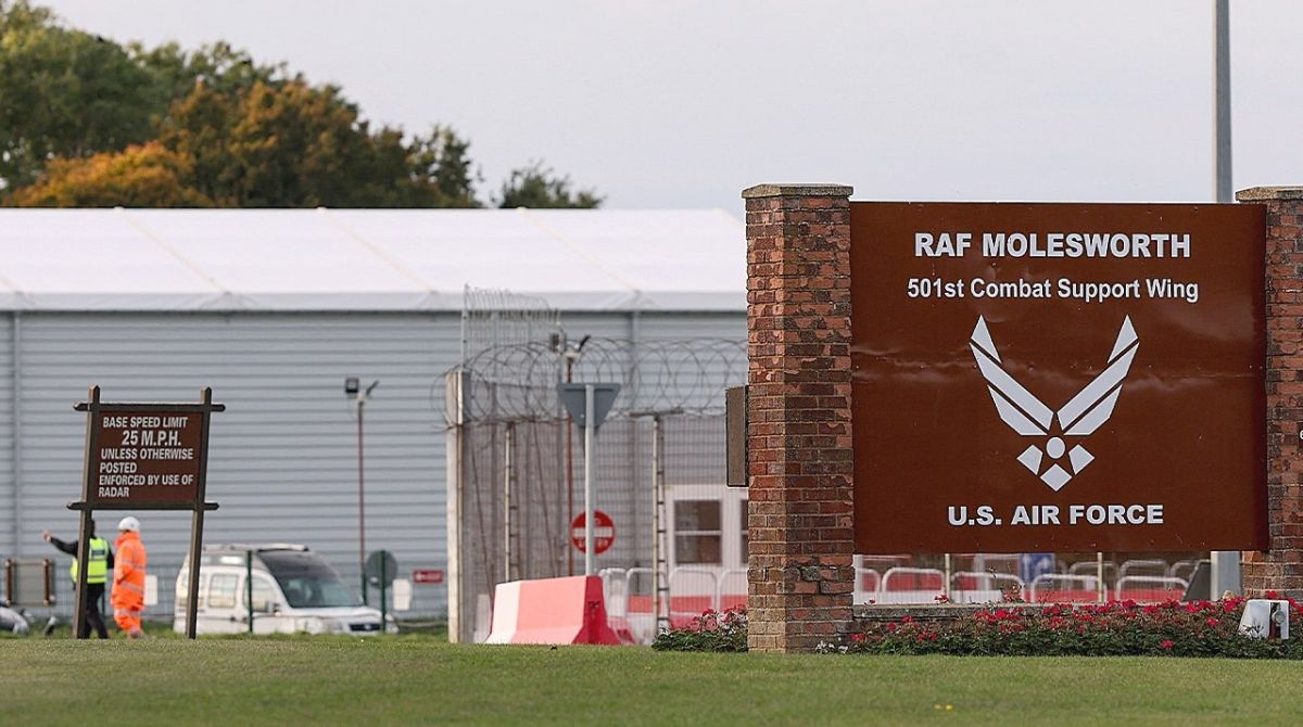 Brecha na base RAF Molesworth leva a prisões