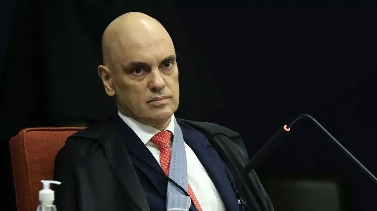 Moraes e cúpula da PF: reunião fora da agenda gera alerta