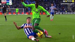 Erros de Arbitragem Impactam Resultados de Jogos do Sporting e FC Porto