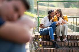 A confusão sobre consentimento entre adolescentes: o que a cultura popular não ensina