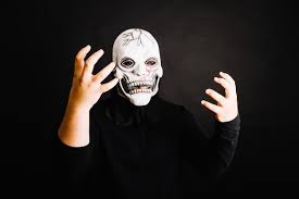 A complexidade do horror na arte contemporânea e suas implicações sociais