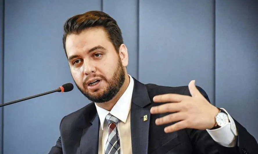 Marcel Van Hattem fala sobre tentativas de silenciar o Congresso e a imunidade parlamentar