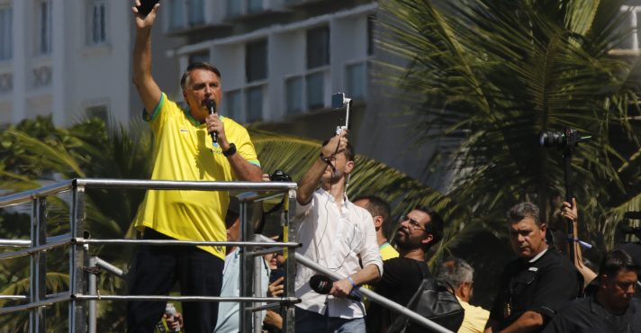 Manifestação pela Anistia aos Presos do 8 de Janeiro Reúne Milhões em Copacabana neste Domingo