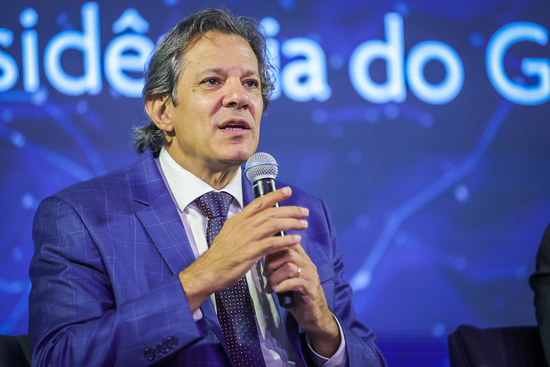 Pesquisas revelam insatisfação com a gestão de Haddad na Câmara dos Deputados