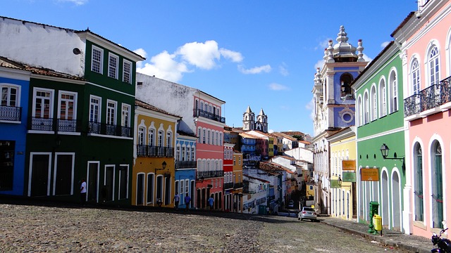 Calor e Trovoadas Atingem Todo o Brasil neste Sábado, 12 de Abril