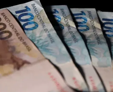 Governo promete corrigir isenção do IR para R$ 2.414,40 em 2025 e atende demandas populares