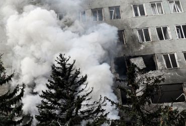 Ataques russos na Ucrânia: 15 mortos e cortes de energia