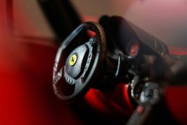 A Ferrari está se preparando para lançar seu primeiro carro 100% elétrico no final de 2025