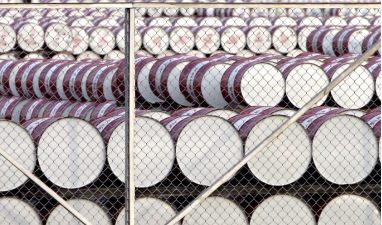 Preço do Petróleo Ultrapassa US$ 100 com Escalada da Guerra no Oriente Médio