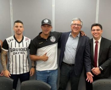 Torcida do Corinthians Lança Vaquinha para Quitar Dívida Bilionária no Estádio! Você Vai Acreditar Como!
