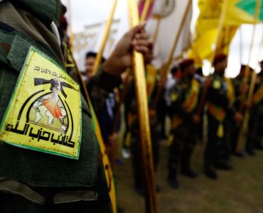 Irã busca alternativas logísticas para sustentar Hezbollah após perda de rotas na Síria