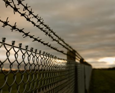 Fuga de criminosos do Comando Vermelho expõe corrupção em presídio de Mato Grosso