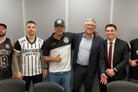 Torcida do Corinthians Lança Vaquinha para Quitar Dívida Bilionária no Estádio! Você Vai Acreditar Como!