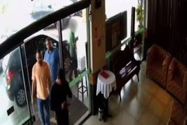 Criminosos do CV fogem de presídio e almoçam na presença de policial em churrascaria