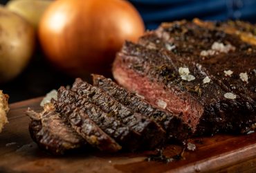 Entenda Por Que os Católicos Evitam Comer Carne na Sexta-Feira Santa e Sua Importância Espiritual